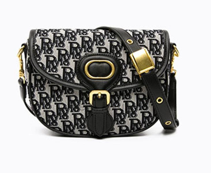 

Top quality Designer bags bobby hobo shoulder bag for women Messenger promotion Chest pack lady Tote chains handbags presbyopic purse bags v