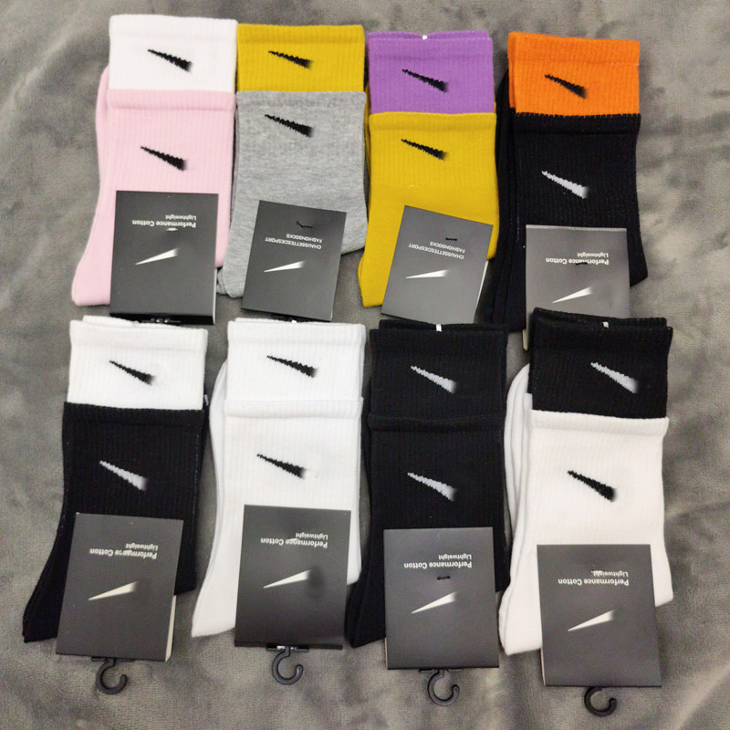 

Designer men's and women's socks fashion classic embroidered cotton pair socks winter sports alphabet sock 6 style, Mixed colors -6