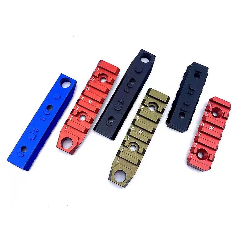 

Tactical Accessories SI 5 7 Slots Dual Interface KEYMOD & M-LOK Rail With Qucik Detachable Socket QD Attachment Feature
