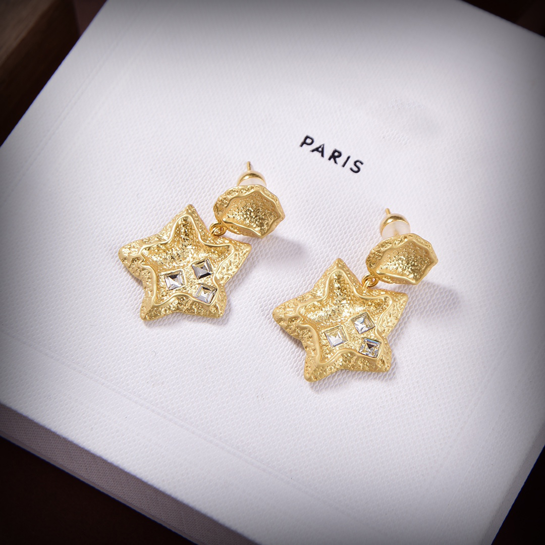

Dangle Earrings Starfish Stud Earrings Unique Designer Full of Individuality Charm