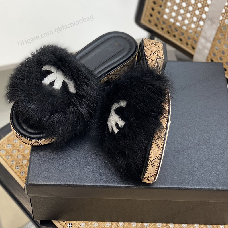 

F/W Women Furry Slippers With Wood Flat Sandals Outdoor Shoe Platform Sandals Flip Flops Slip-ons Designer Black Soft Plush Cozy Open Toe Faux Rabbit Fur Warm Comfy