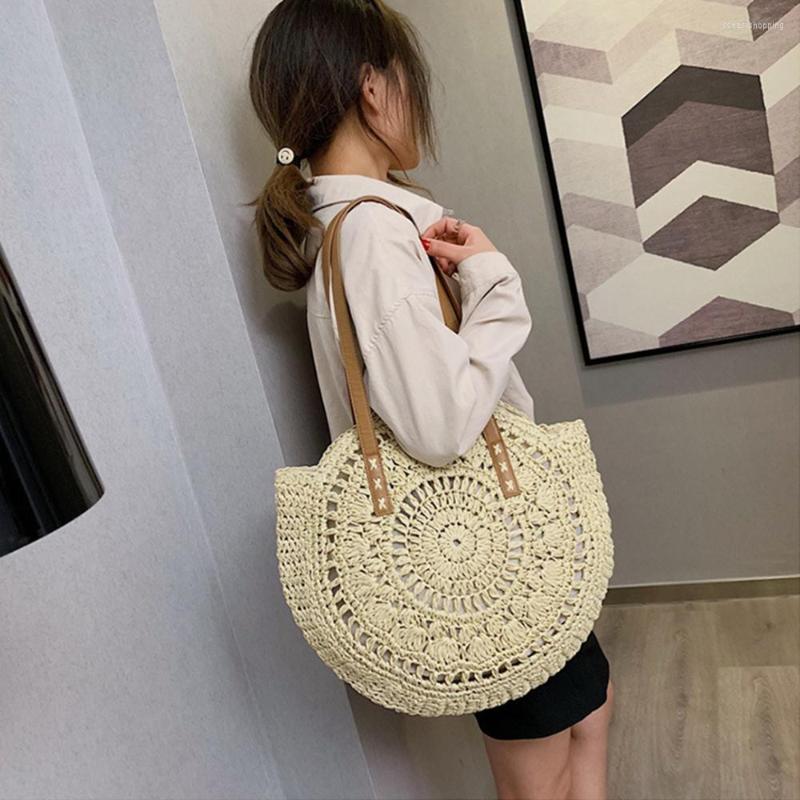 

Duffel Bags Summer Round Straw For Women Rattan Shoulder Bag Handmade Woven Beach Handbags Female Message Handbag Totes, Beige
