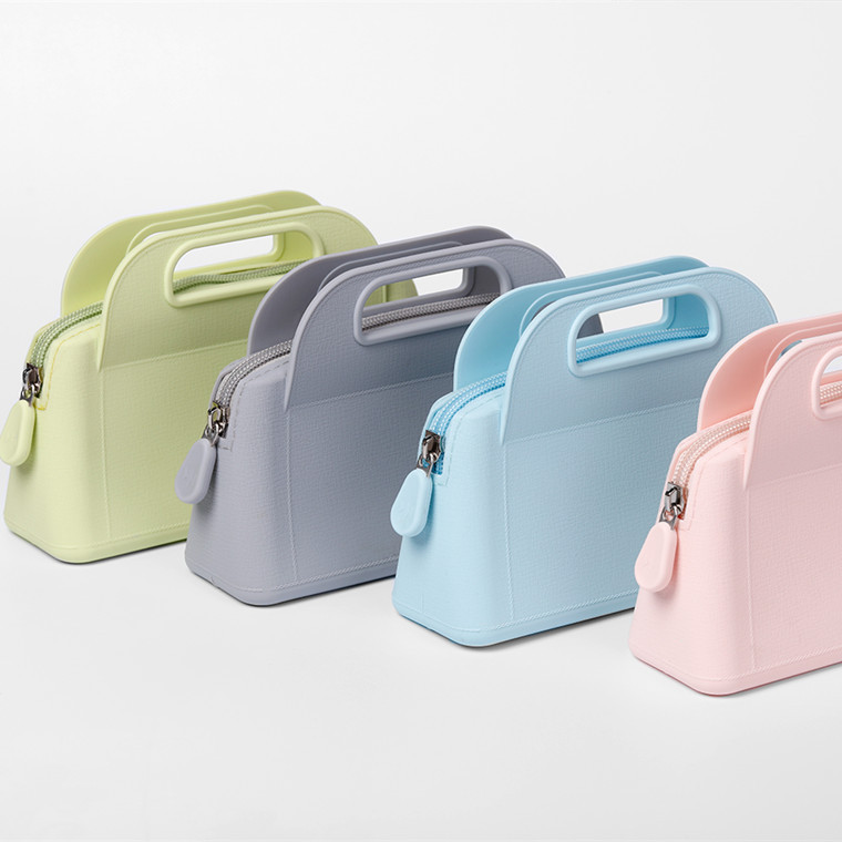 Women's simple makeup bag multifunctional waterproof silicone travel easy to carry compression resistant square zipper bag 