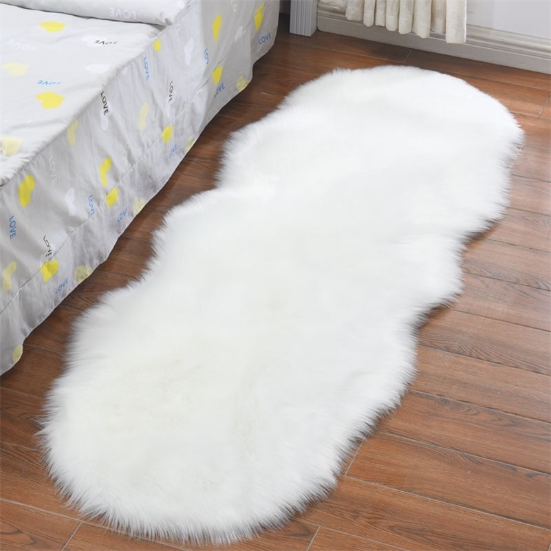 

Carpets Irregular Long Soft White Faux Sheepskin Fur Area Rugs Kids Livingroom Bedroom Floor Mat Shaggy Silky Plush Carpet Rug 220906