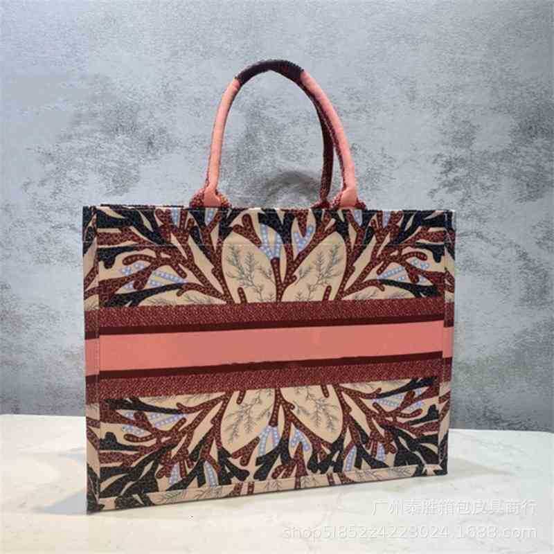 

Trendy Fashion Large Capacity Canvas Women's Bag Portable One Shoulder Printed Tote Shopping