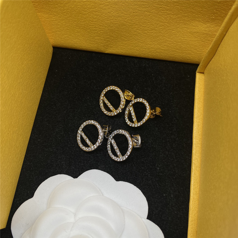 

Delicate Designer Charm Earrings Women Rhinestone Danglers Letter Circle Designer Eardrops With Box