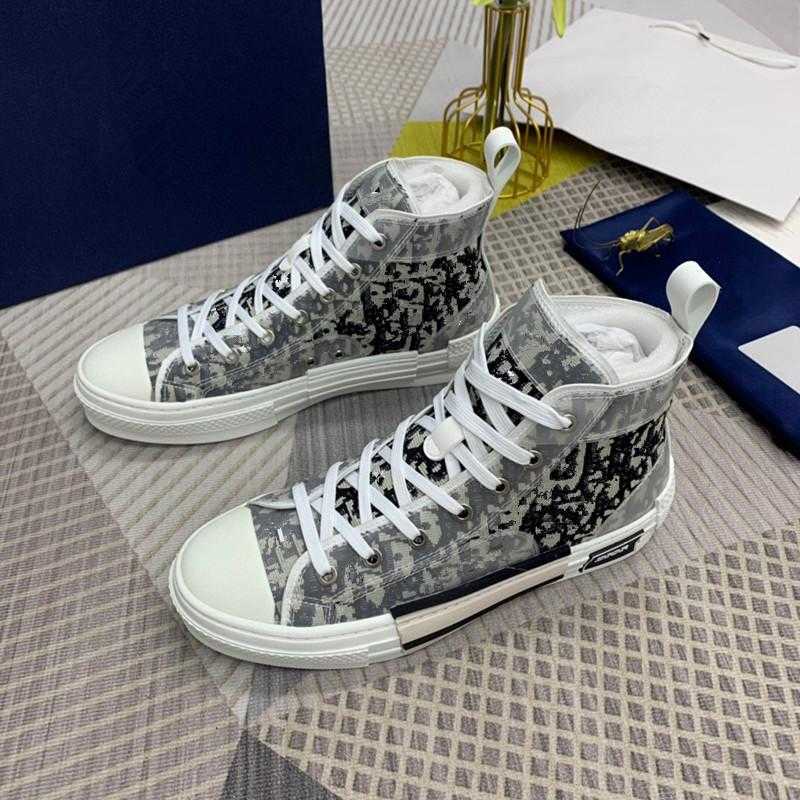 

2021 Fashion Couple Casual Shoes Mesh Breathable High-top Shoes Outdoor Flat Non-slip Sneakersfactory Production Price Concessions Running21
