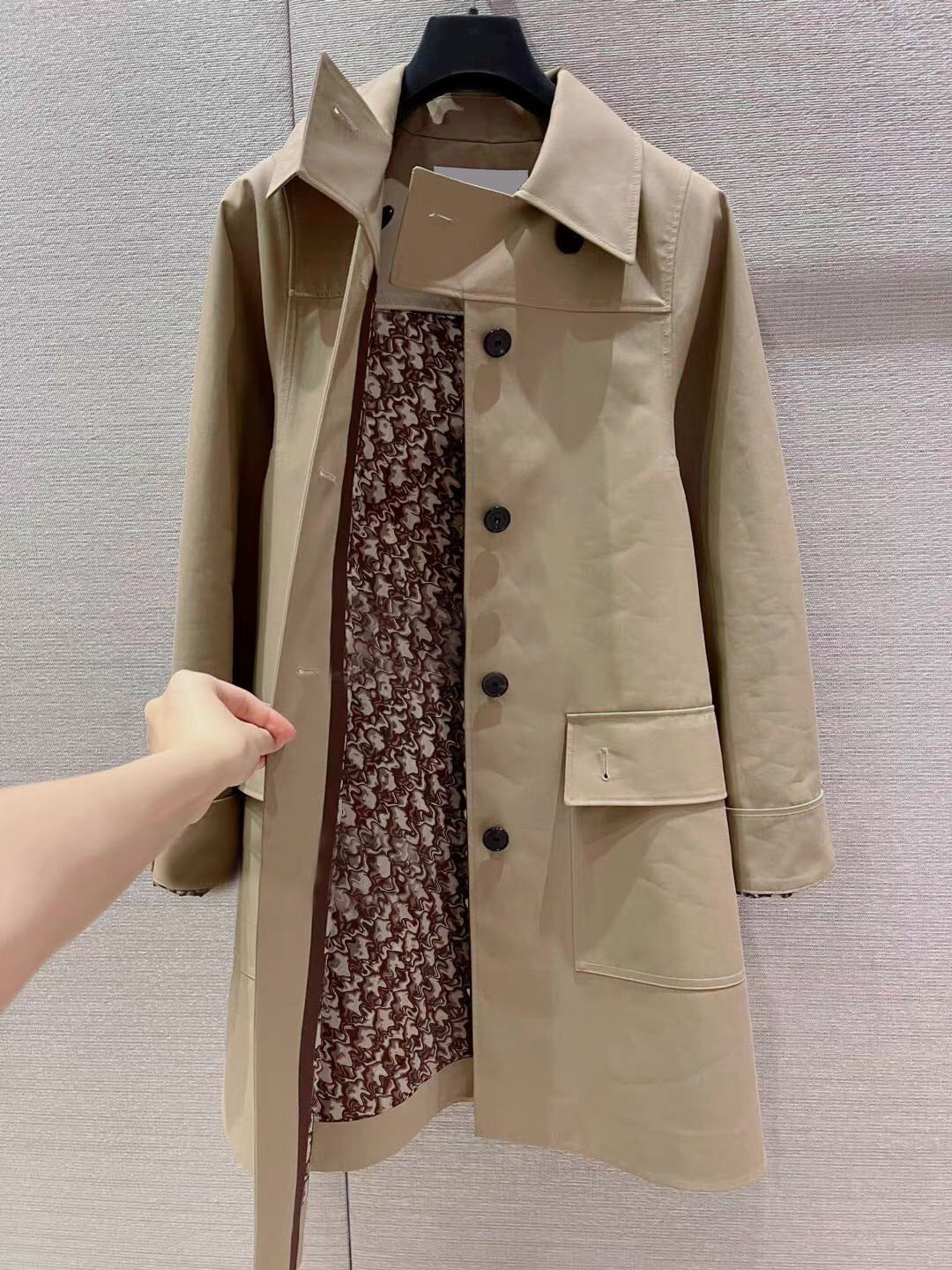 

Designer 2022 Women' Jackets Autumn Fashion Design Turn Down Collar Trench Loose Retros Single Breasted Windbreaker Female, Khaki