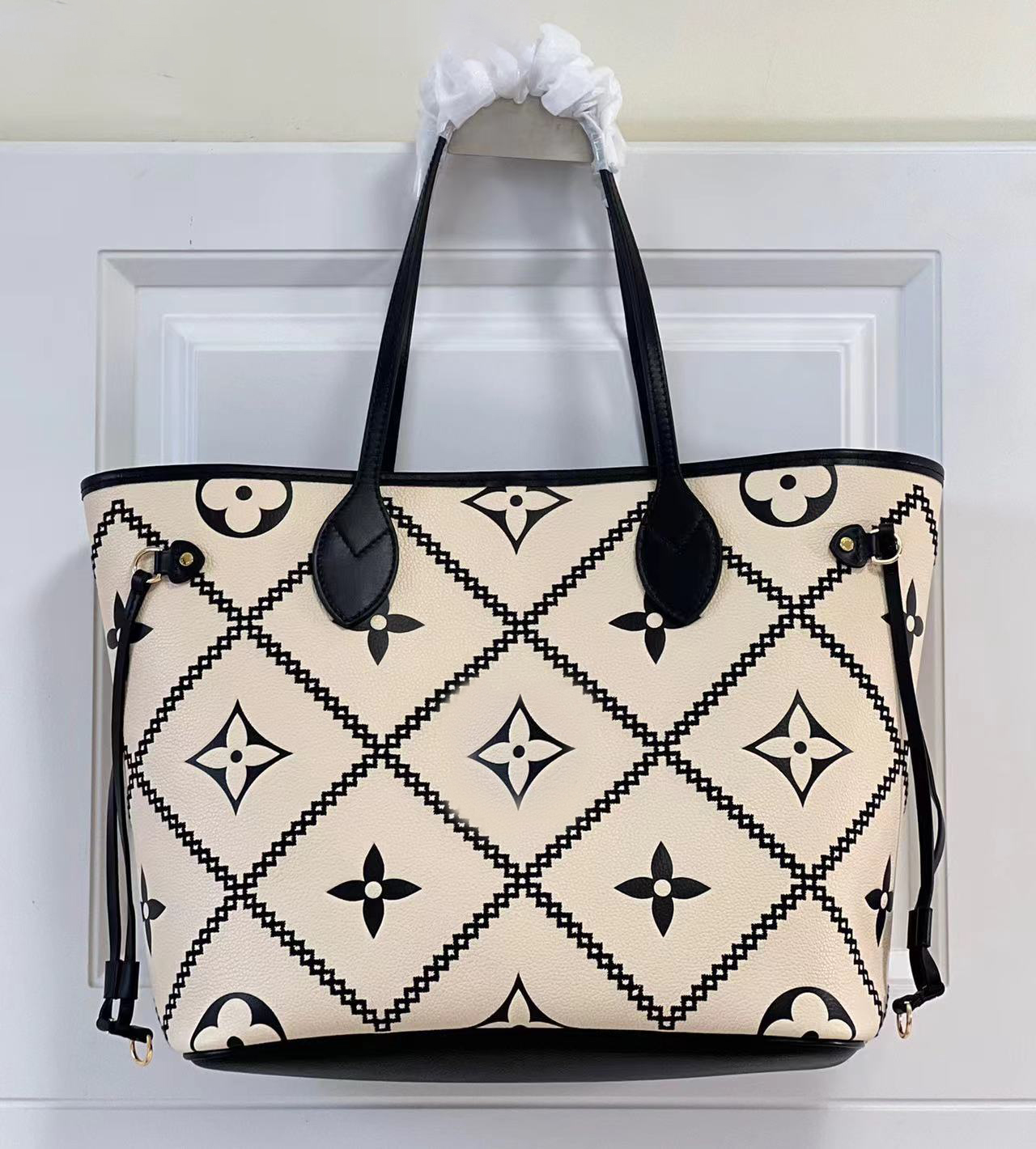 

Handbag Pattern Structure Bag Crossbody One Shoulder High Quality Designer Handheld Ladies Large Horsebit Wallet Luxury Fashion Trend Noble White Flower Bags, Box