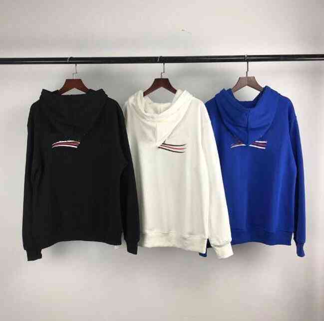 

2022 Designer Hoodie Homme Hooded Man Woman Printed Sweatshirts Hip Hop Winter Pullover Hoodies Y220908, Random socks