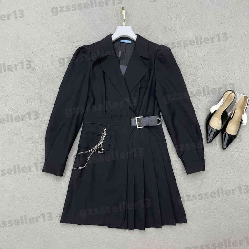 

Designer Trench Coat Women Long Jackets Belt Buckle Embellished Pleated Dress Design Blazer With Chain Trench Jacket Women Clothing 0912, 11