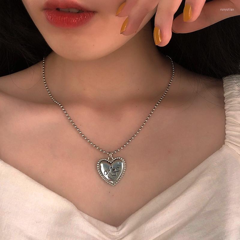

Choker Korean Creative Vintage Love Letter Peach Heart Plating Alloy For Woman Necklace Pendant Metal Jewelry Statement Gift