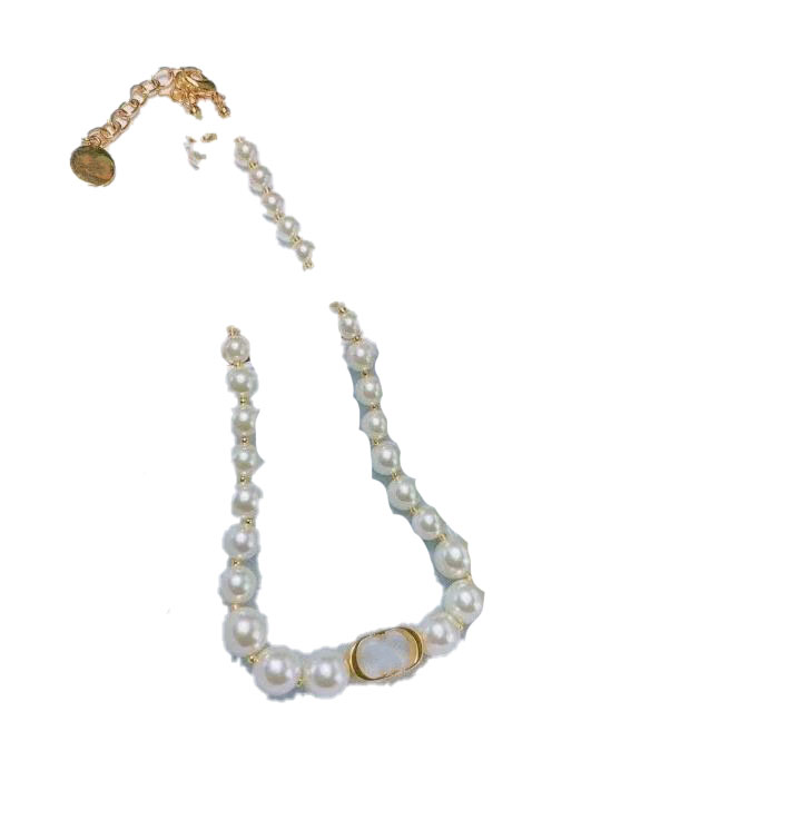 

Monogram pearl pendant necklace for girls Instagram niche design students simple and versatile designer jewelry necklaces gold chain luxury heart for mens womens