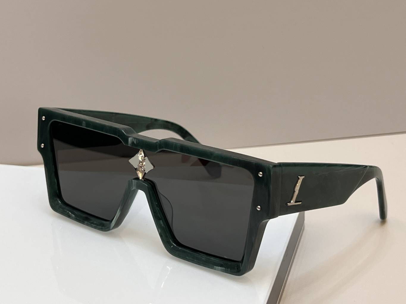 

locs Sunglasses luxury designer sunglasses for men mens millionaire design large womens woman plate ultra-thick frame one-piece UV400 2MAO