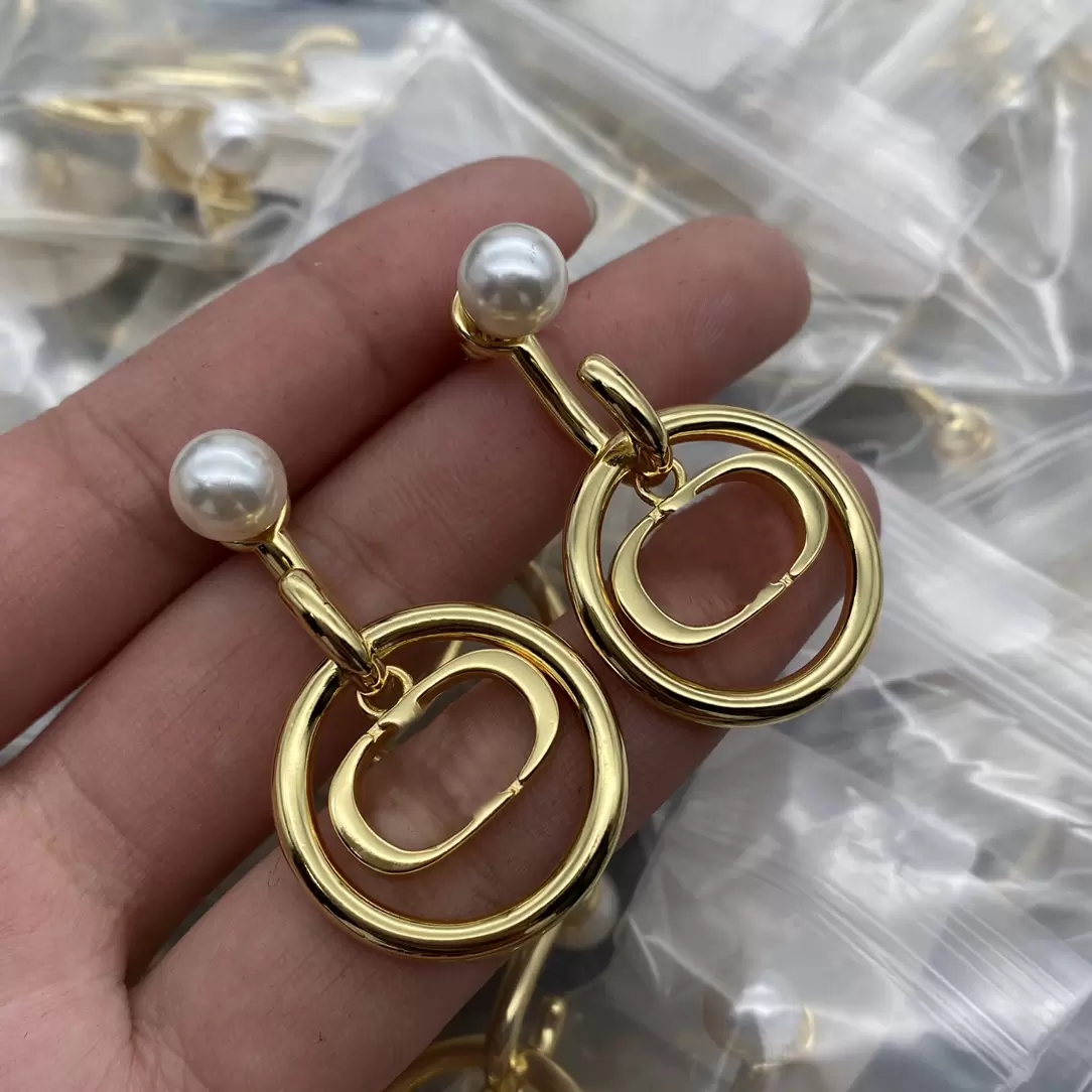

Luxury Designer Jewelry Earrings Stud for Womens Golden Letters Diamond Tassel Pearl Fancy Hoop Earrings Couple Party high quality Wedding Ornaments with box