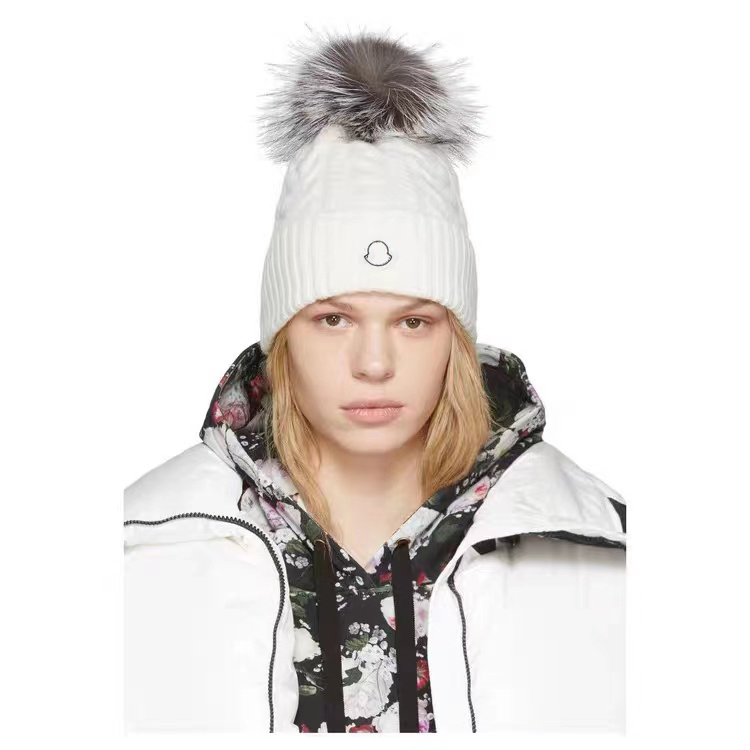 

Designer Pom Pom beanie popular knitted hat warm wool caps winter skiing outdoor cold protection 6 colos, Multi