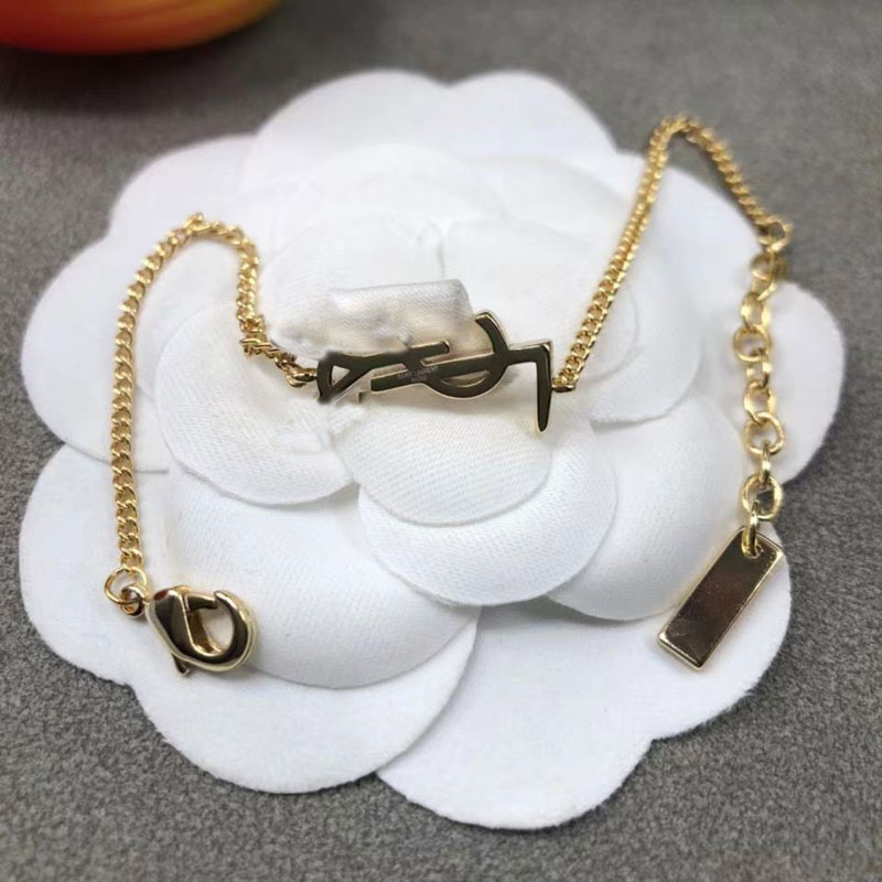 

Chains Designer jewelry bracelet brandjewelry8 chain nail bracelets mymiss2019 exquisite cjeweler link pulsera Correct letter Adjustable length bangle pulsera