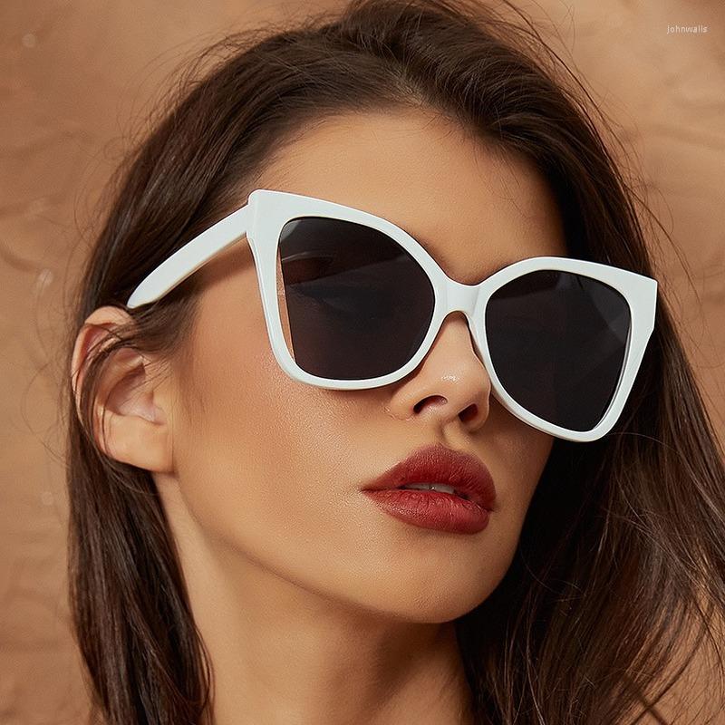 

Sunglasses Brand Designer Cat Eye Woman Vintage Black Mirror Sun Glasses For Fashion Female Eyewear UV400