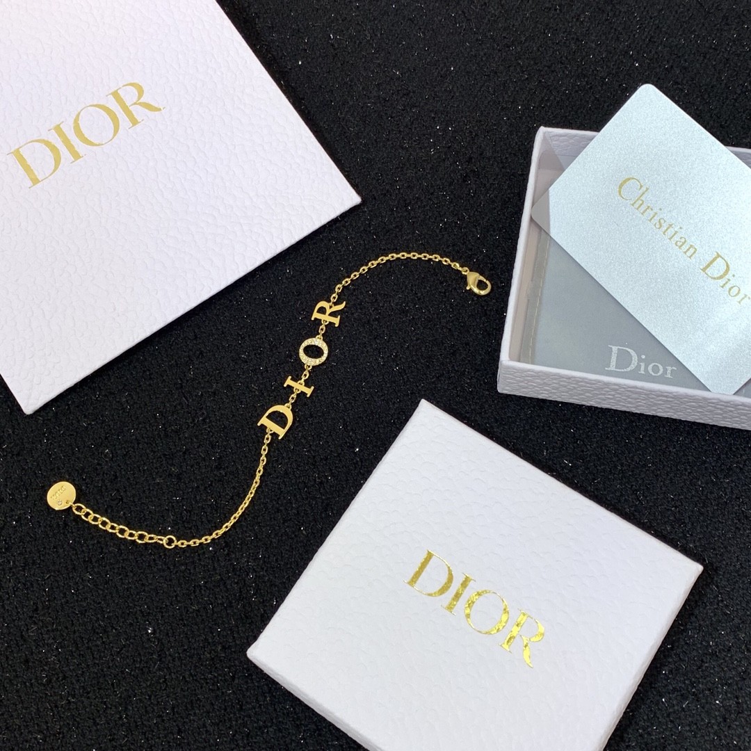 Dior Bracelet Chain Bangle Bracelets Letters Stone Pearl Design Man Woman Wedding Jewelry Top Quality with BOX-image-800723870
