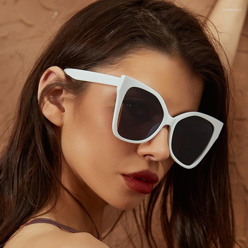 

Sunglasses Brand Designer Cat Eye Woman Vintage Black Mirror Sun Glasses Fashion Female Eyewear UV400