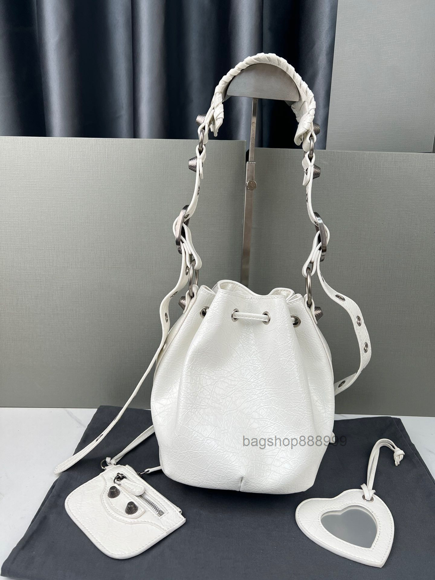 

Bucket Bag Top luxury Designer Crossbody Shoulder Bags Lady Le Motorcycle Handbag 2022 quality, Black