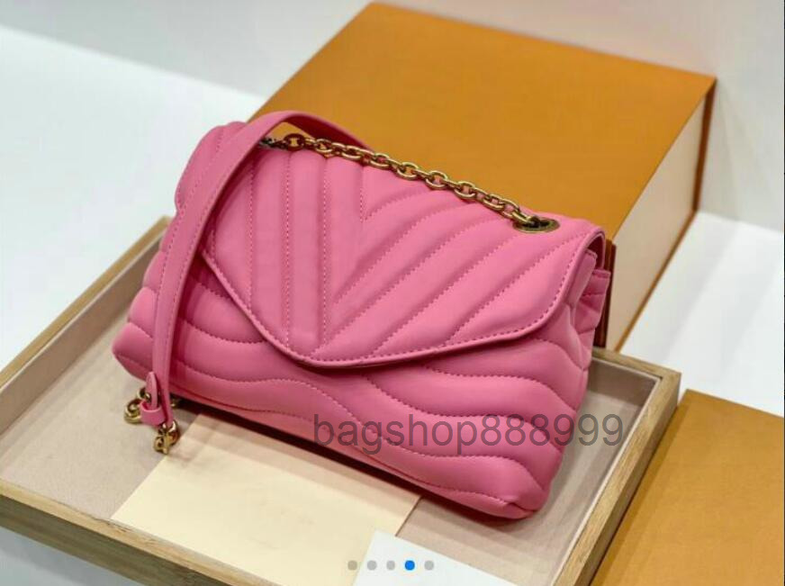 

Designer Lockme Tender Leather Bag Chain CrossBody Wallet Purse Womens fashion Shoulder Tote Bags Messenger Vintage Crossbody Handbag M5855, Black