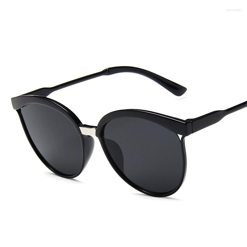 

Sunglasses Classic Vintage Fashionable Glasses Personality Trend Big Frame Women's Casual Wild Street Pography