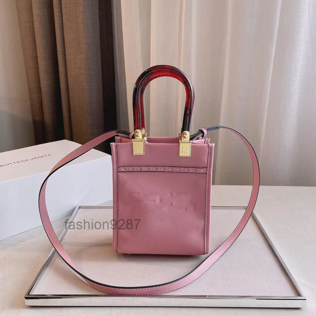 

designer bags High-end women Luxury goods in Europe Fashion Bags and the us handle amber compact handbag simple easy to use Totes tote bag