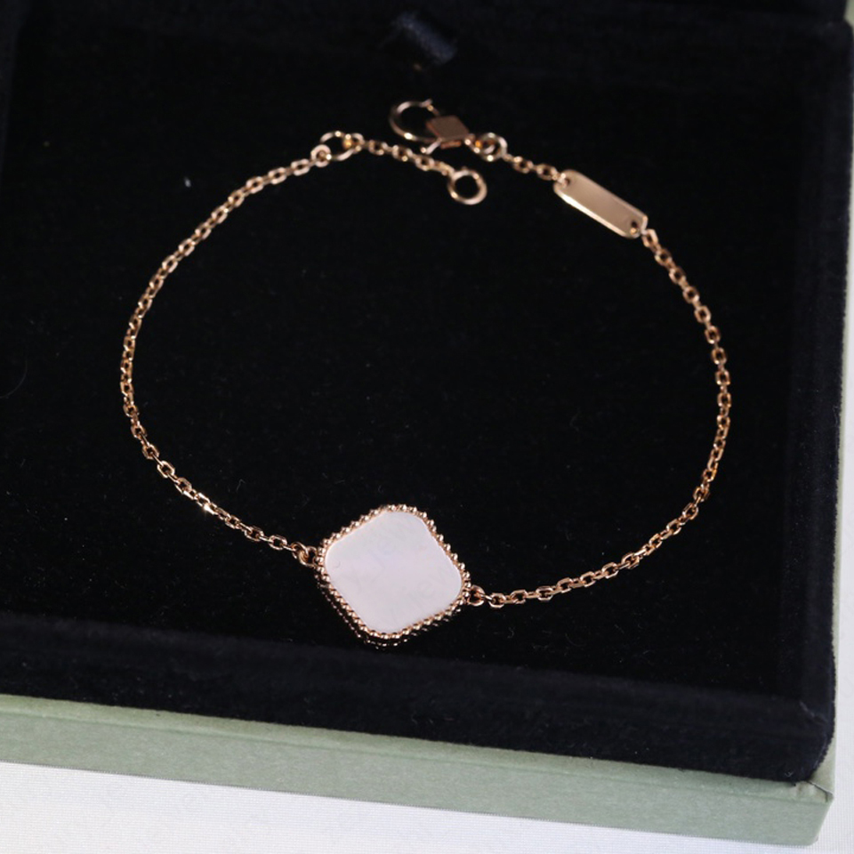 Clover Bracelet Bracelets Designer Gold Chain Bangle For Woman Links Braclets Armband Tennis Bangles Chains Braclet Pulsera Bracciale Bracciali