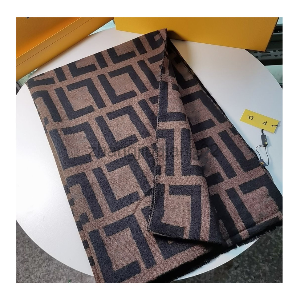 Designer Cachemire Tête FF Fend Écharpe Pour Femme Hommes Amoureux Automne Hiver Nouveau Casual Mode Châle Femme Lettre Cachemire Nouveau Chaud F
