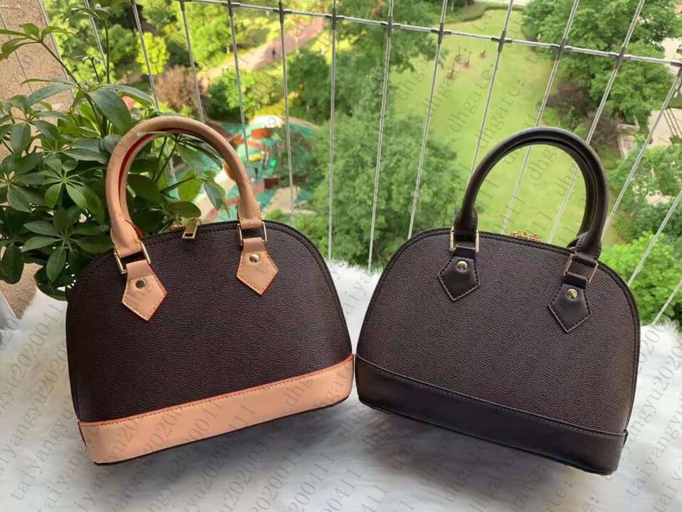 

2022 Handbag Designers ALMA BB BAG shell bag luxurys women patent leather flower Embossed shoulder bags with lock crossbody handbags, White