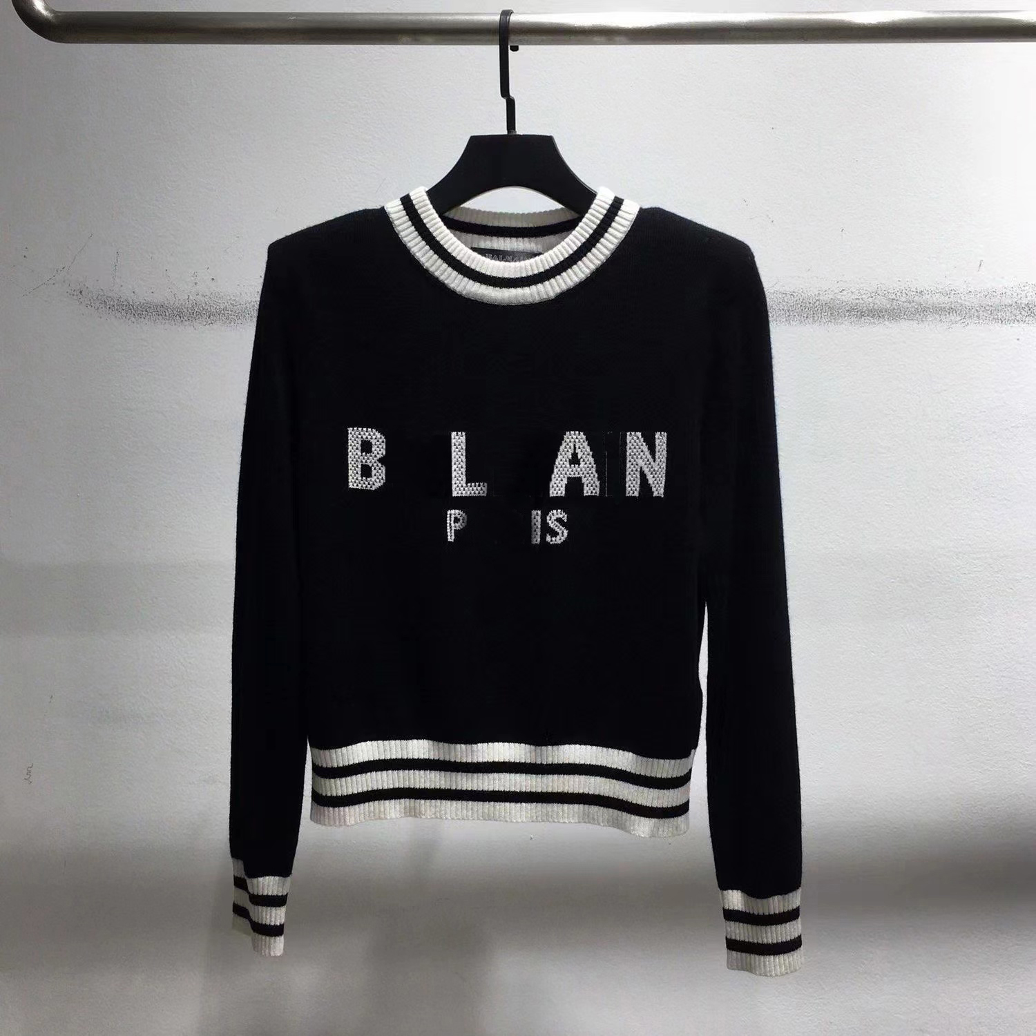 

B91 Women Sweater Woman Knits & Tees Longsleeve Classical English Word Printing O-neck Cardigan Sweaters Pullover Long Dress Skirt Luxury Designer, Black