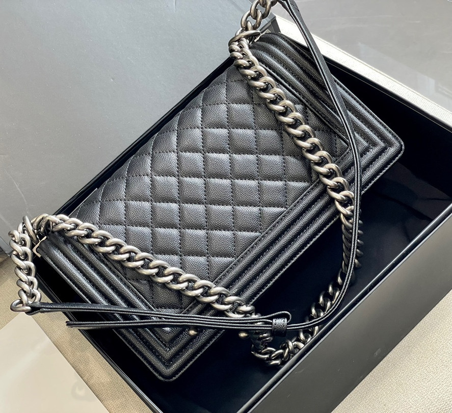 

Chan designer bags 2022 Lady's new fashion dinner bag classic metal chain diagonal shoulder bag brand-name bags top-grade handbag tote bag Valentine's day gift, Gift tshirt