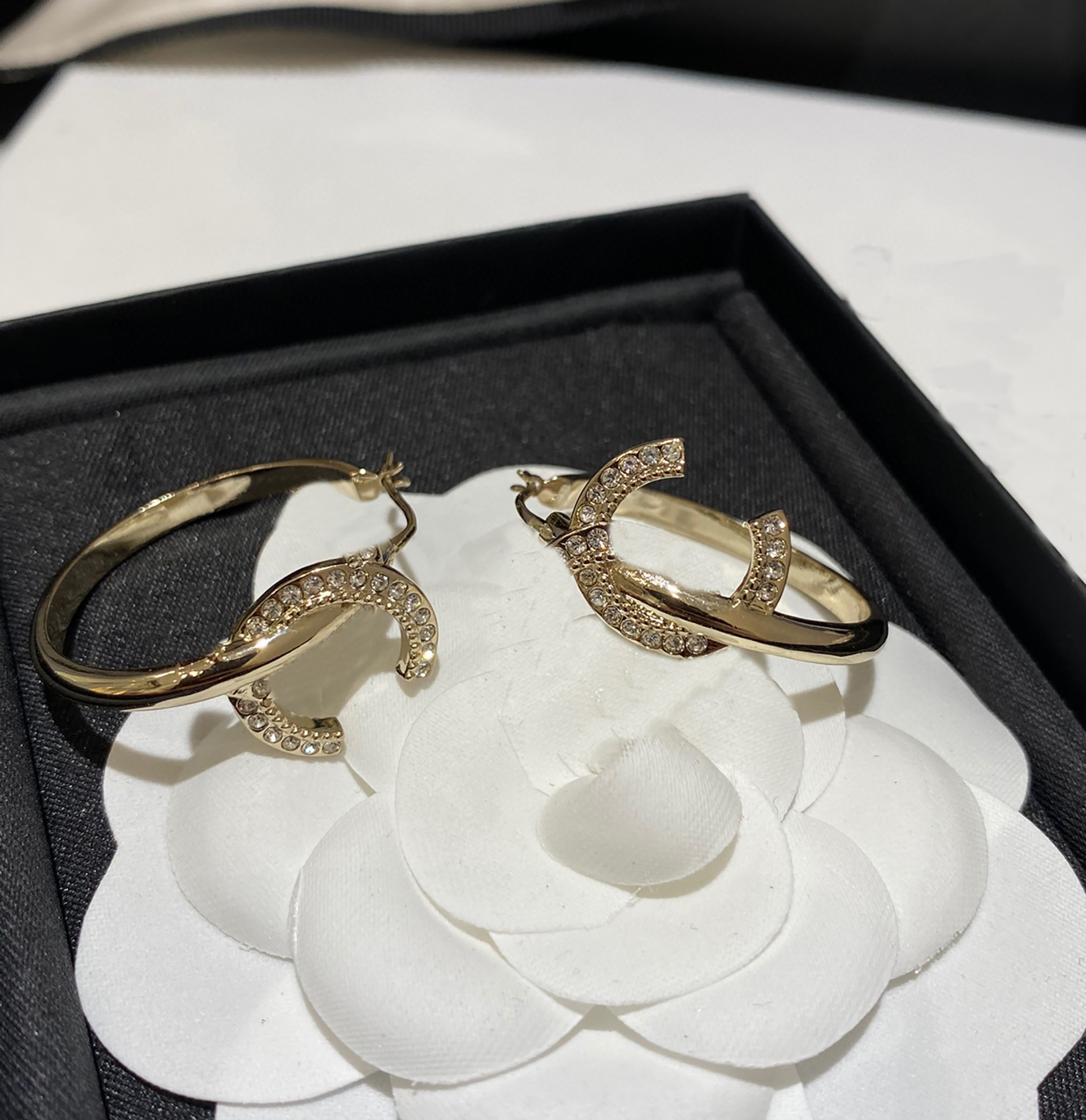 

2022 Luxury quality charm stud earring brooch with all sparkly diamond in 18k gold plated have box stamp PS7176A