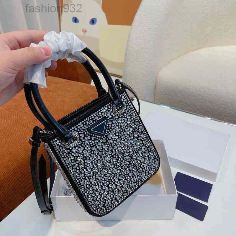 

Evening Bags Mini Diamond Tote Bags Women Party Handbag Shoulder Luxury Designer Brand Crossbody Female Bucket 220324