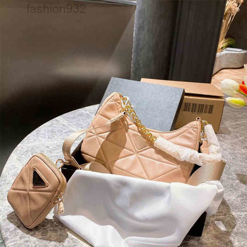 

Evening Bags Shoulder Bags New Ladies Leather Shoulder Bags Horse Fashion Big Chains Messenger Bag Handbag 1124