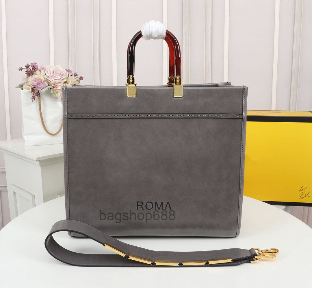 

designer bags bag tote Wholesale s Luxurys Designer handbags Leather crossbody shoulder bags large capacity handbag Metal letter strap Rome 2022