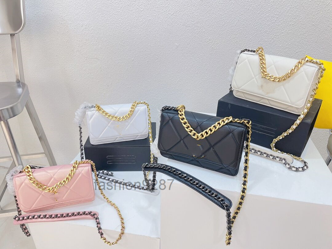

bag Pearlescent chain can be cross-body single shoulder card slot zipper bit change bit 5A high-end quality designer luxury fashion women's armpit banquet coin rse 2022, Pink