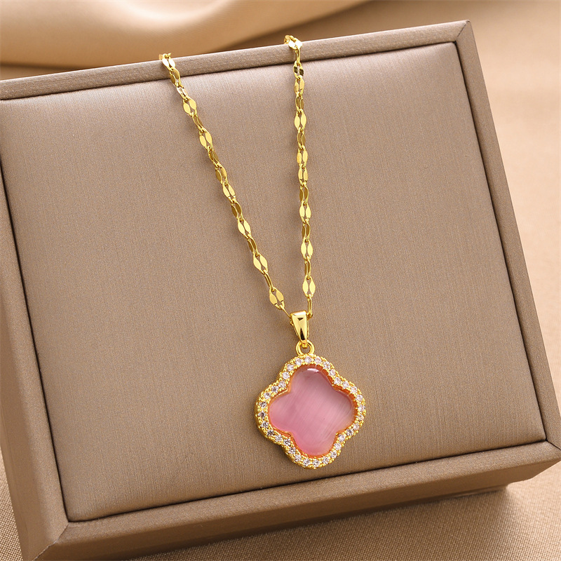 18K Gold Good Lucky Clover Pendant Necklace Micro Pave Women Wedding Jewelry-image-757028391