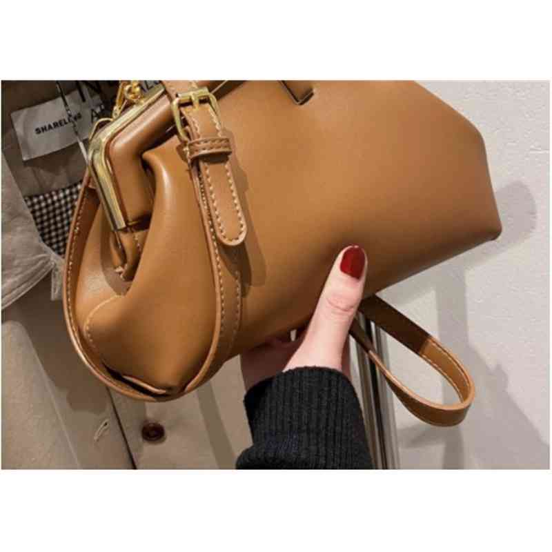 

popular bag women's new fashion minority winter sling one Shoulder Messenger Bag texture armpit Handbags, Khaki