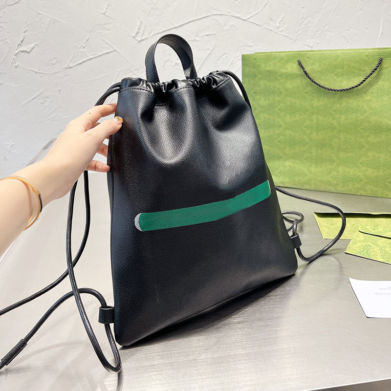 2022 Sacs à dos en gros chauds Mode Sacs à main de voyage unisexes Sacs à bandoulière élégants Designer Totes