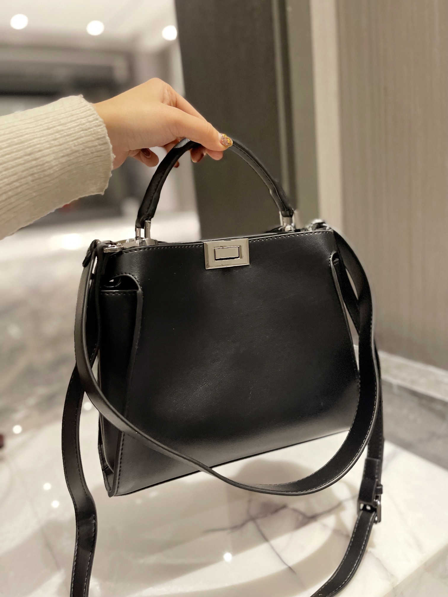 

Black bag Leather Bags Versatile messenger bags shoulder bag simple monochrome fashion luxury tote Contracted Purse Lady Totes 2023 quality, Option 1