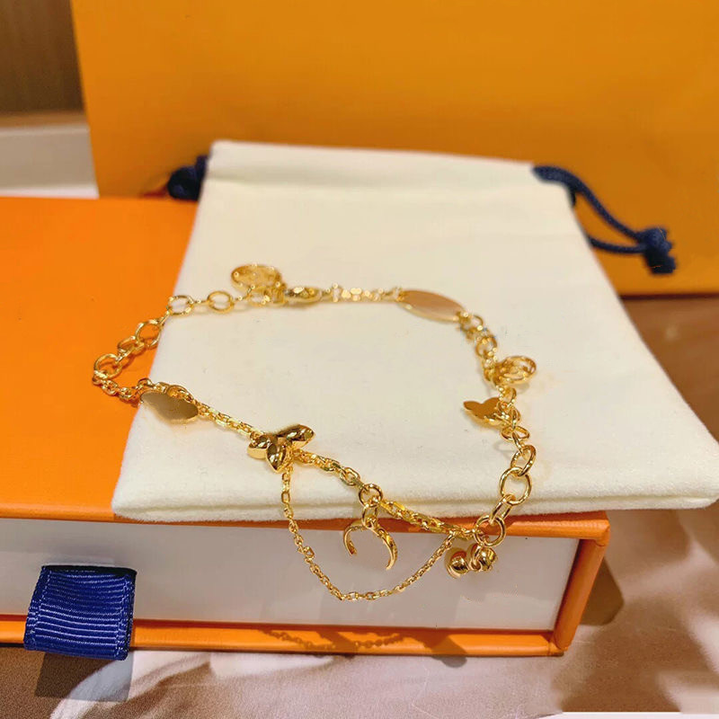 

Fashion Classic Flat Brown brand designer Leather Bracelet for women and men Metal Lock Head Charm Bracelets earrings bracelets suit with box
