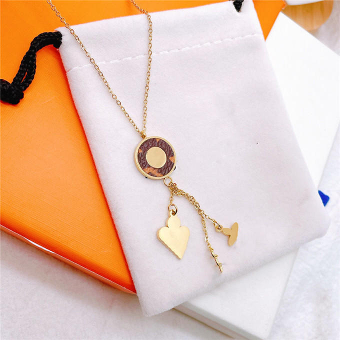 

Wholesale Luxury Designer Brand Letter Pendant Necklaces Chain Crysatl Rhinestone Sweater Newklace for Women Wedding Jewerlry Accessories