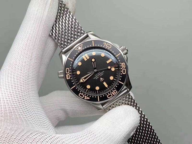 

U1 Top Quality NTTD Watch 42mm No Time To Die Men Watches Automatic Movement Mechanical Montre de luxe Limited James Bond 007 Nato 300M