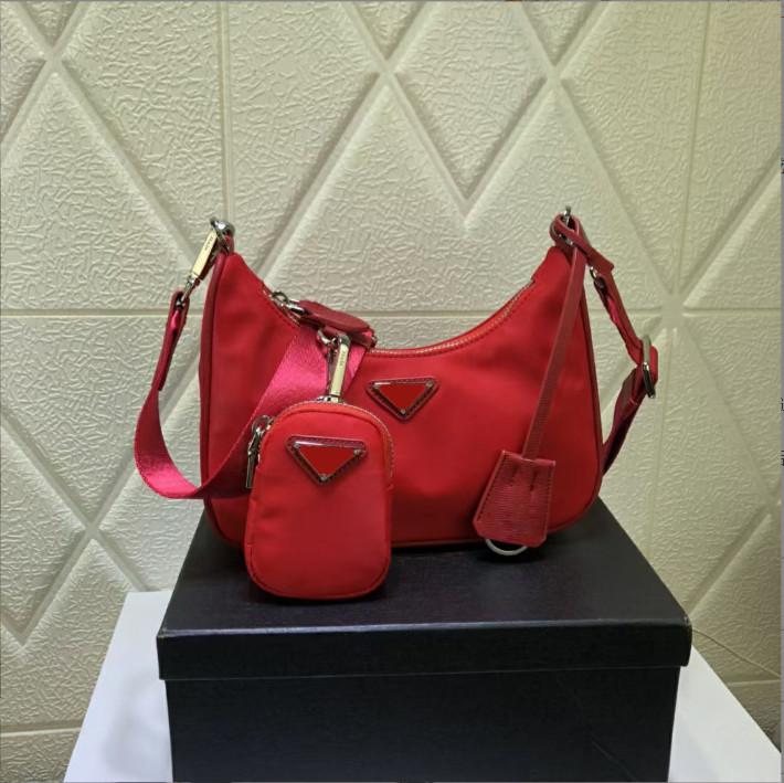 

2005 Edition Wholesale nylon hobo women shoulder bag Chest pack lady Tote chains handbags purse messenger bag, Without box