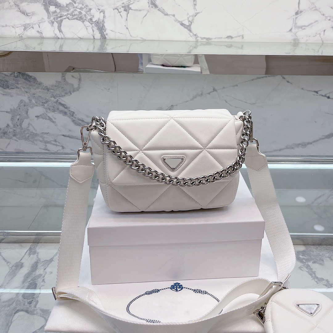 

Classic System Lambskin Patchwork Shoulder Bags Handbags Italy Brand Triangle Sign Crossbody Bag Fashion Chain Women Totes Luxury Designer Triple Bags 20CM, Silver hardware 05