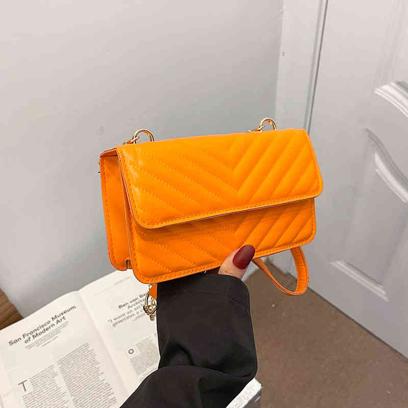 Simple pure color bag women's 2022 new fashion chain Single Shoulder Messenger Bag indentation rhombus small square Purses Outlet-image-802165961
