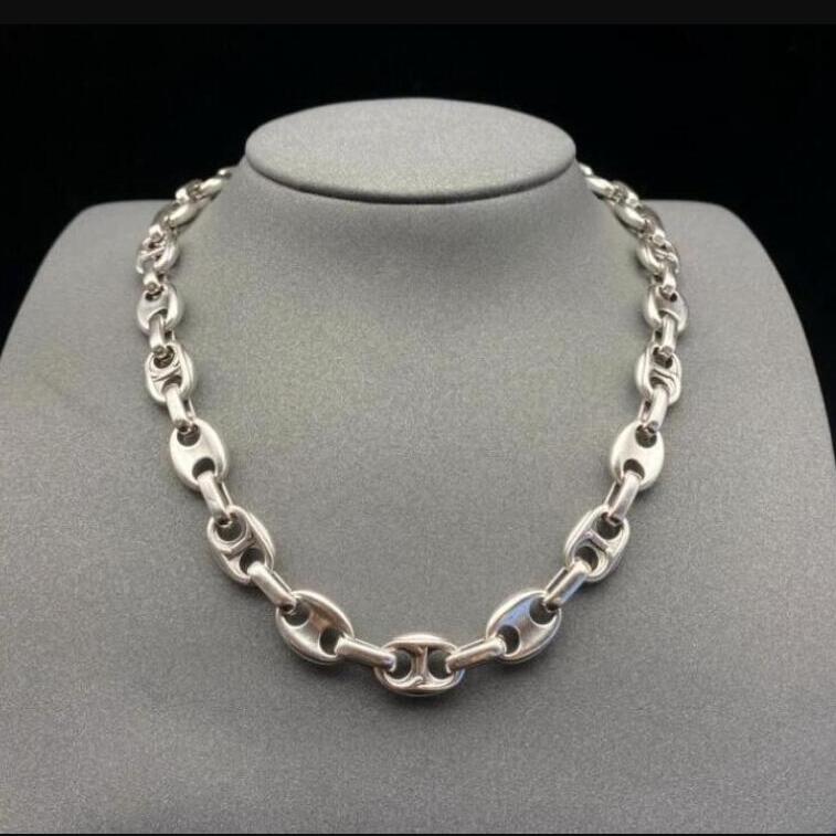 Nouveau couloir de cou de couchement de cou collier de pouce de poule conçu d diamants diamants femmes boucles d'oreilles perlé bracelet 18k anne