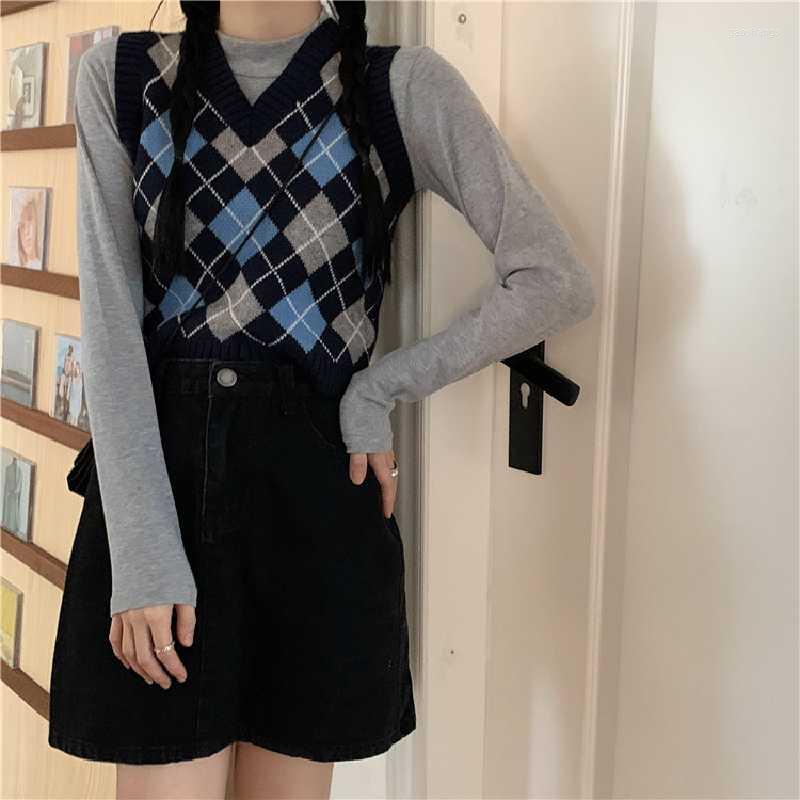 

Women's Vests Women's V Neck Vintage Argyle Sweater Vest Women Sleeveless Plaid Knitted Sweaters Ladies Casual Pull Autumn Spring Tops, Red vest